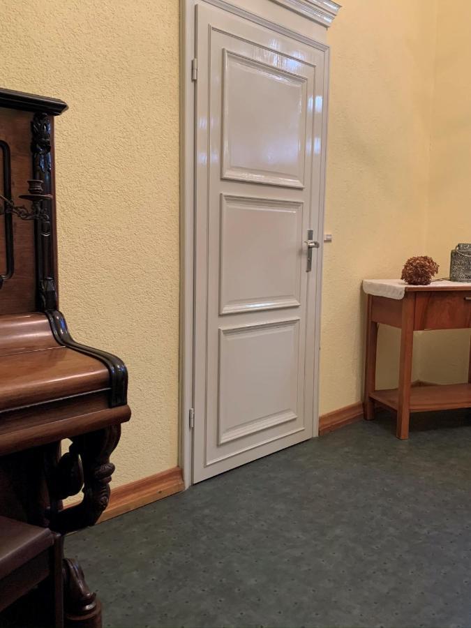 Historisches Gebaeude " Rentmeisteramt" Basedow Basedow  Екстер'єр фото