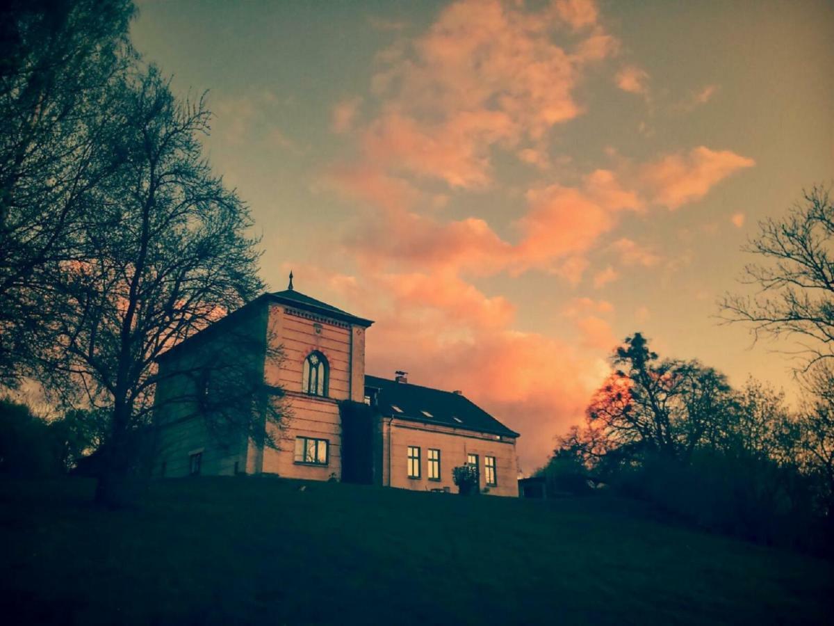 Historisches Gebaeude " Rentmeisteramt" Basedow Basedow  Екстер'єр фото